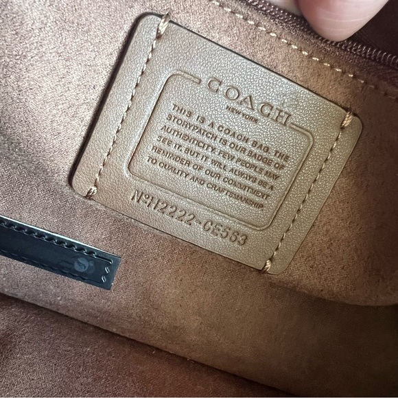 Coach Morgan Shoulder Bag In Colorblock Signature Canvas With Rivets - Picture 7 of 9